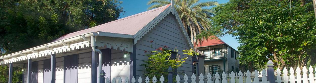 Sint Eustatius traditioneel houten huis in het centrum Oranjestad